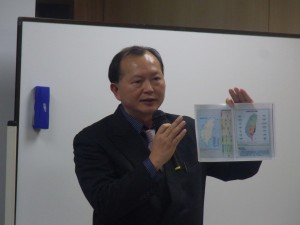 黃水益組長演講分享台灣文化與政治資訊