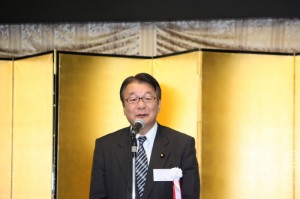 山本順三議員