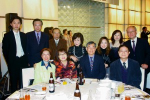 応援に駆けつけた華僑の皆さん