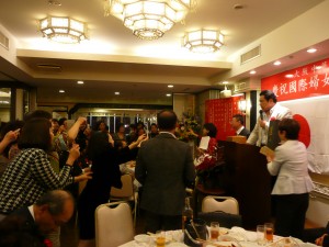九重親方 元橫綱千代の富士 提供奨品摸彩