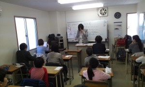 首度由民間團體試辦華語文能力測驗,吸引近70位考生應試