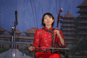 二胡演奏(林思悦さん)