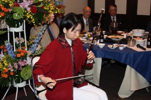 林悦子さんの二胡演奏