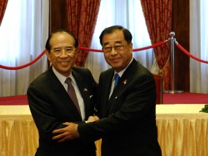 交流協会大橋光夫会長、亜東関係協会廖了以会長