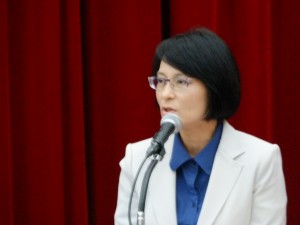 「私は申請できませんが」とユーモアたっぷりに挨拶した史亜平外務次長。