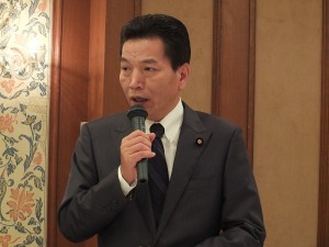 台日國會議員交流聯誼會會長李鴻鈞委員,希望明年故宮在日本的展覽可以突破蒙娜麗莎展的參觀人數