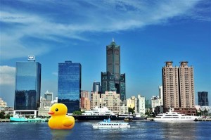 高雄での展示が決定したラバー・ダック(イメージ図)(高雄市政府観光局提供)