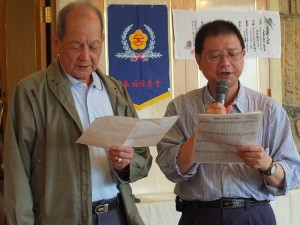 由劉吉朗（左）作詞和張瑞銘（右）作曲，創作《故鄉，永遠繁榮》一曲，將成為日本福祿壽會會歌