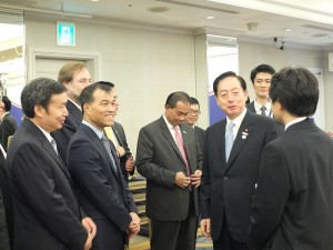 交通部長葉匡時和日本國土交通大臣太田昭宏，對觀光議題交換意見