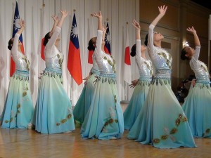 大阪中華学校舞蹈社表演