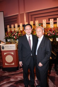 徐瑞湖副代表(左)、南部晴彦さん