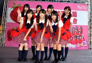 九州少女偶像團體LinQ抵台促銷家鄉甘王草莓(照片提供:新竹市政府)