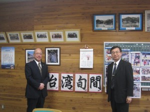豐榮小學校長鈴木明表示不定期在校內會舉辦「台灣旬間」展,介紹台灣各項資訊