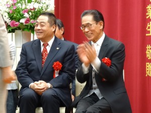 理事長羅辰雄(右)、理事李忠儒(左)