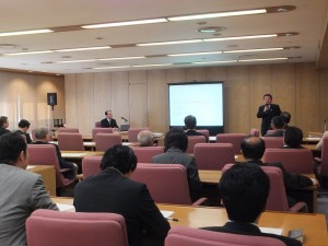 神奈川縣日華親善議員聯盟會長松田良昭,致詞歡迎駐橫濱辦事處處長粘信士到場演講