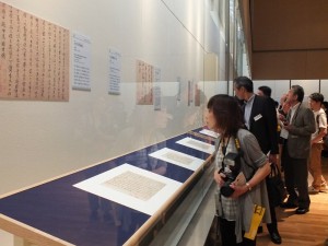 這次有許多書畫文物展出,對於喜愛書法的日本民眾來說相當有吸引力