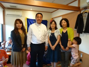 李會長與新會員合影
