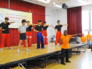 大阪中華學校同學與ACC院童武術交流 以武會友