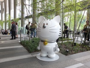 「虎之門Hills」吉祥物「虎之門」(Toranomon)象徵集結迎向未來的創新想法