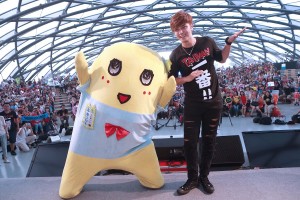 共演したふなっしーとショウ(写真提供:台湾観光局)