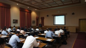 靜岡縣議會日華議員連盟邀請駐橫濱辦事處處長粘信士,以台日關係發展為題做演講