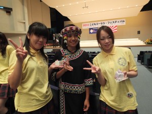 日本小朋友對於原聲的小朋友的歌聲都讚不絕口