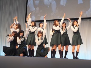 乃木坂46成員3度代言HTC蝴蝶機,出席記者會並獻唱新曲