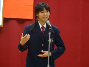 代表同學落落大方 毫不怯場