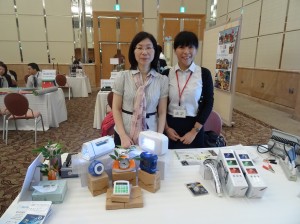威棣科技實業展出以水發電的照明燈 備受矚目