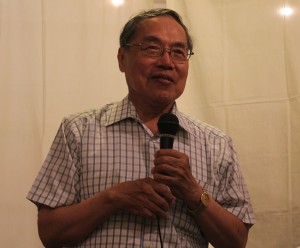 「政治は人を別つが文学は人をまとめる」と語る陳芳明氏