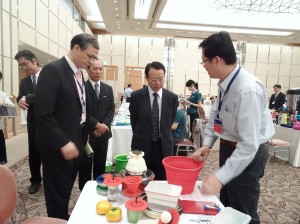 駐大阪辦事處副處長謝文發巡視各單位 與廠商意見交流