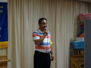 會長李忠儒祝長輩們健康長壽