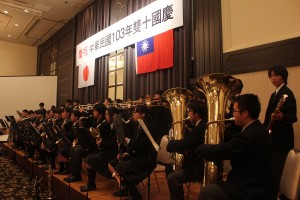 浜岡会長のお孫さんが所属する千葉県犢橋高等学校吹奏楽部による演奏で幕を開けた