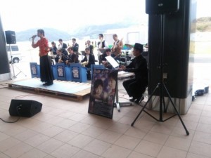 山梨台湾国際交流総会は歌やダンスを通じて日台交流を図った