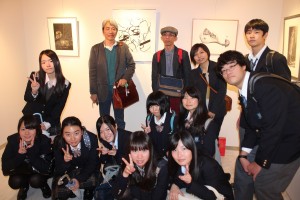 宮山会長が教師を務める千葉県立松戸高等学校芸術科の学生らも参加した