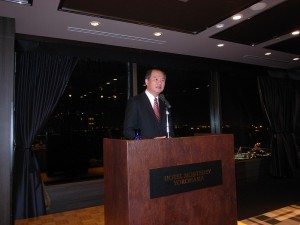 駐橫濱辦事處處長粘信士介紹台日關係發展近況