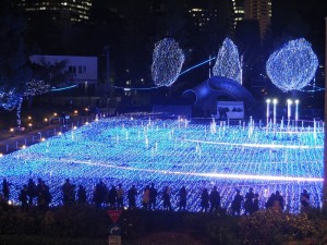 從連結東京中城大樓的天橋上可以拍到整個星光花園的景色