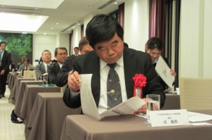 台北駐福岡経済文化弁事処の戎義俊処長