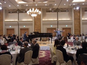 交流會上演唱台日代表歌曲,為活動揭開序幕