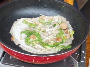 牡蠣の替わりにマッシュルームを入れた台湾精進料理の「素蚵煎」