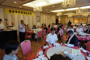 橫濱台灣餐飲聯誼會會長張志銘致詞感謝台日友人長年的支持