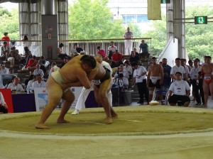 台灣男子選手(右)對抗蒙古選手