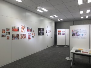 藝家人所属アーティストらの「夏」と「祭」をテーマとした作品も展示