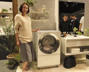 1PANASONIC推出「Cuble」滾筒式洗衣機(預計11月上旬上市),時尚的外型設計,足以改變居家環境氛圍
