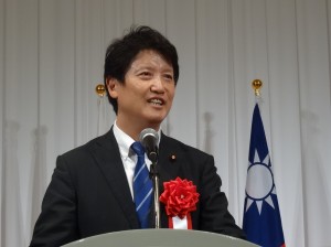 日本眾議員 足立康史