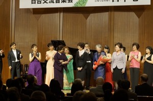 參與演出的音樂家們合影