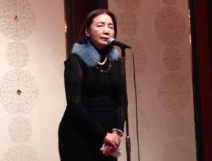 僑務委員の新垣旬子氏