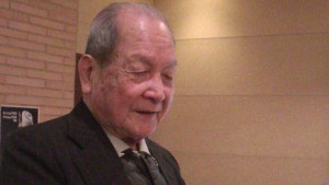 劉居橫先生三聲帶演唱