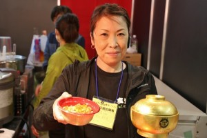 曾連續2年獲得金獎的海膽丼飯,獲邀參展,讓民眾有機會吃到登入「名丼堂」的美味