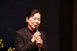 慈濟日本分會執行長許麗香表示祈福感恩會的重點市發放證嚴法師的祈福紅包和回顧過去一年來的慈濟活動